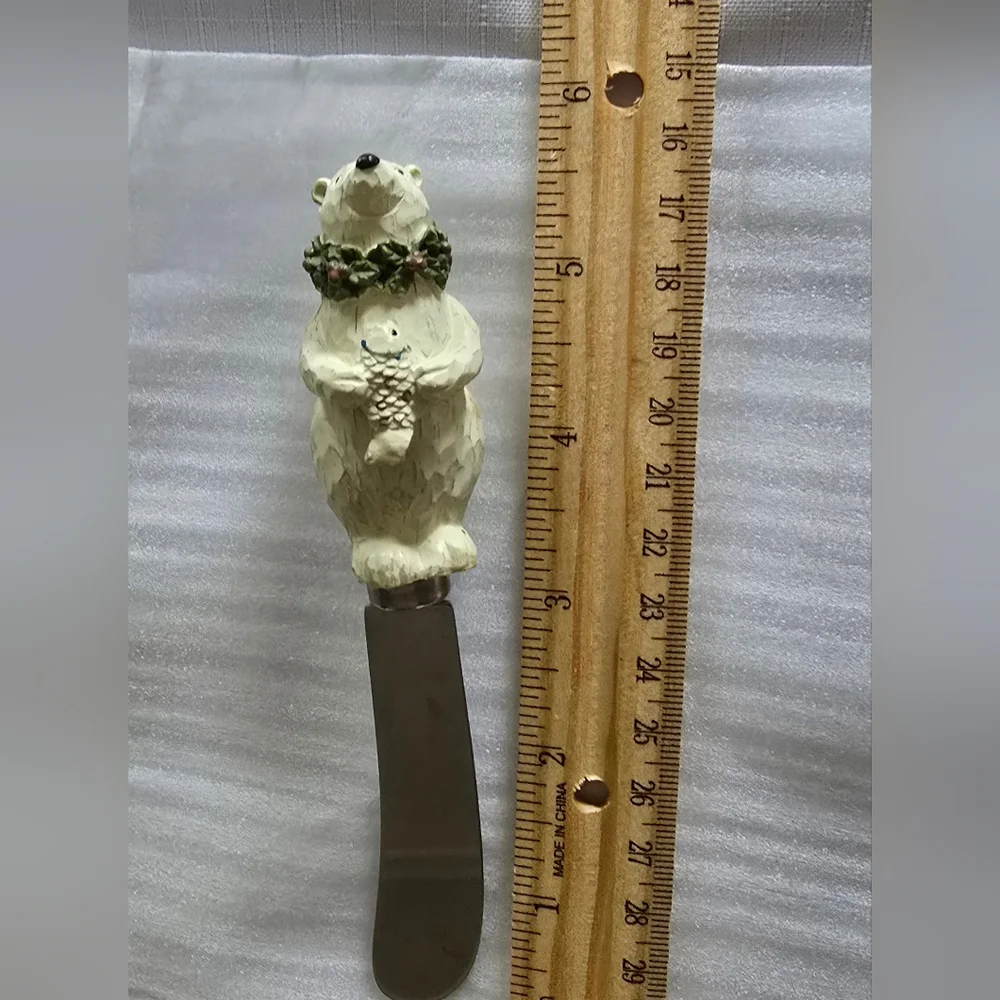 Foreside Set of 4 Small Spreading Knives/ Spreaders With Polar Bear Winter Theme